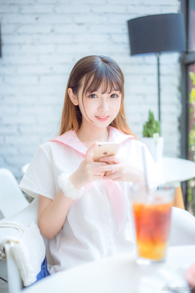 这个世界就这么不完美。你想得到些什么就不得不失去些什么。